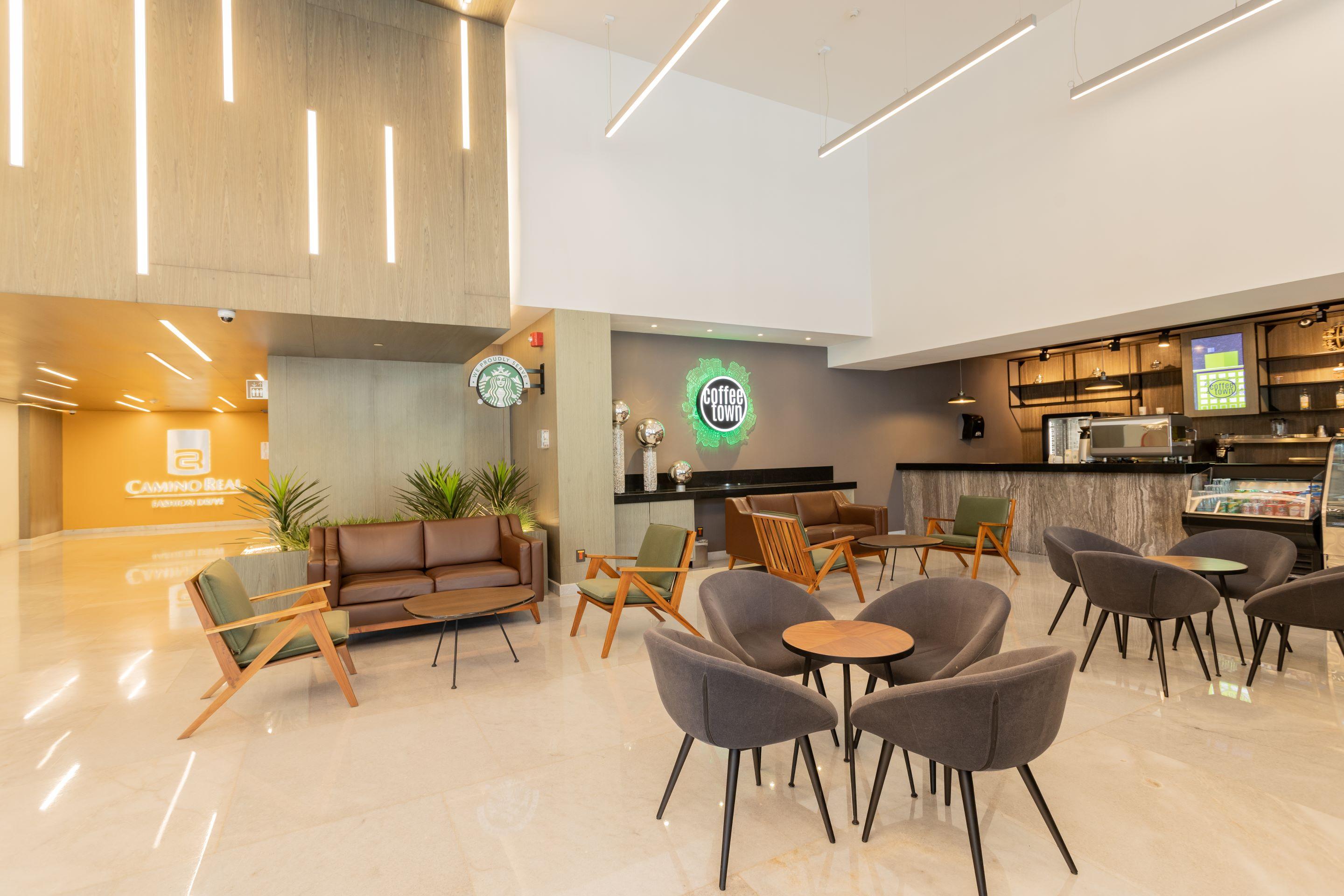 Camino Real Fashion Drive Monterrey Hotel San Pedro Garza Garcia Exterior foto The lounge at the airport.