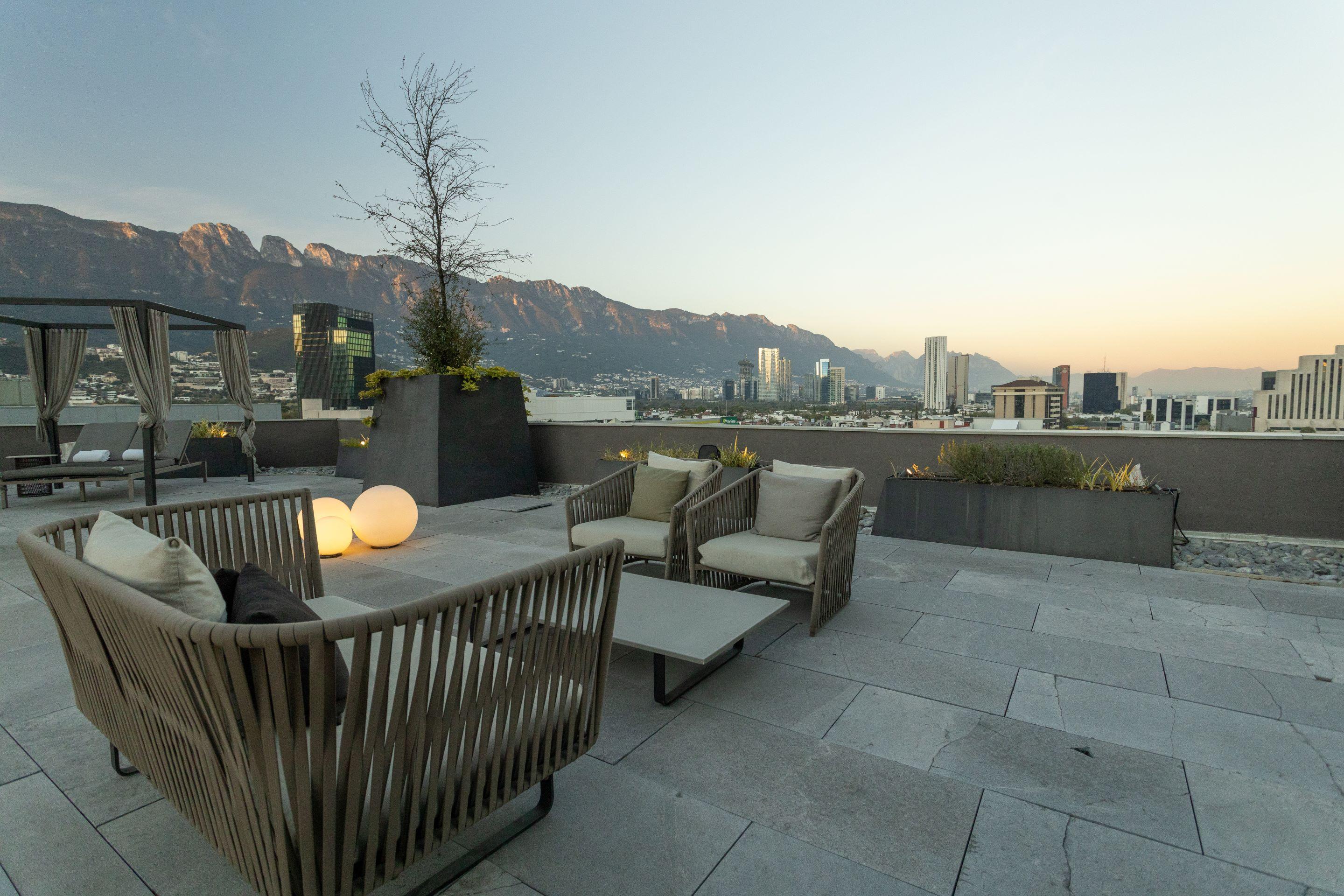 Camino Real Fashion Drive Monterrey Hotel San Pedro Garza Garcia Exterior foto Rooftop terrace