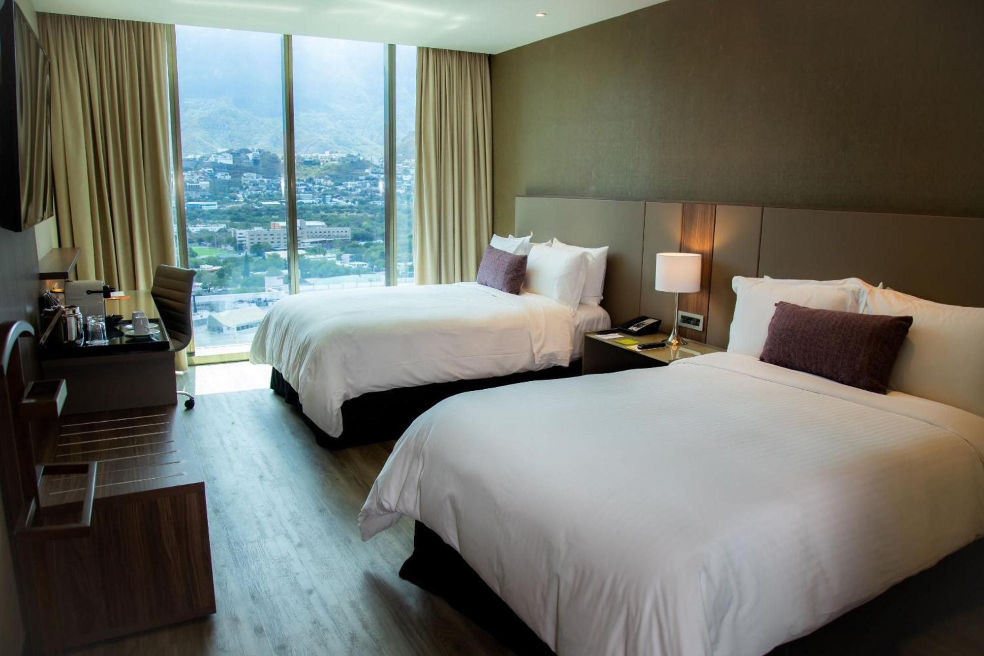 Camino Real Fashion Drive Monterrey Hotel San Pedro Garza Garcia Exterior foto A room at the hotel