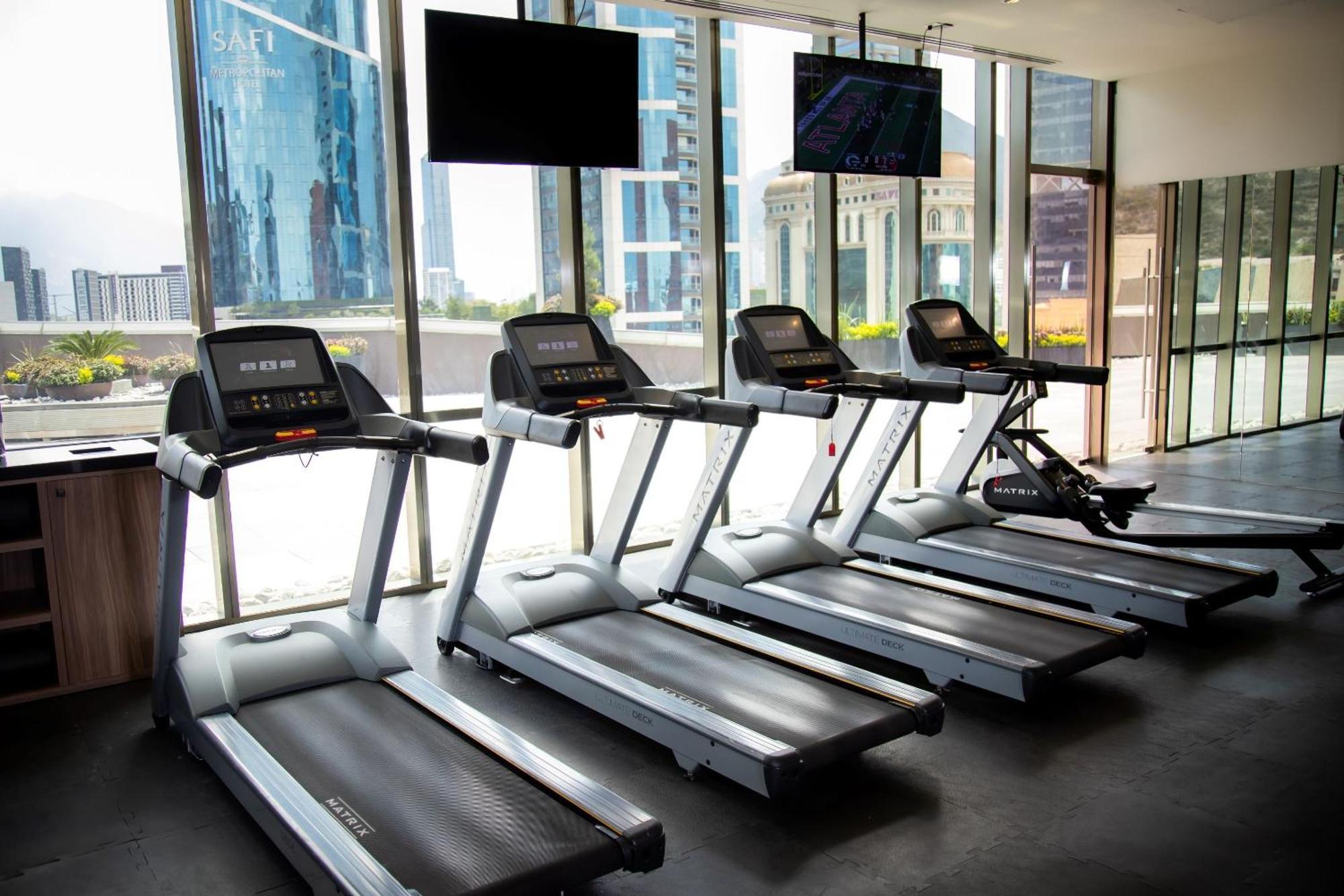 Camino Real Fashion Drive Monterrey Hotel San Pedro Garza Garcia Exterior foto Treadmills